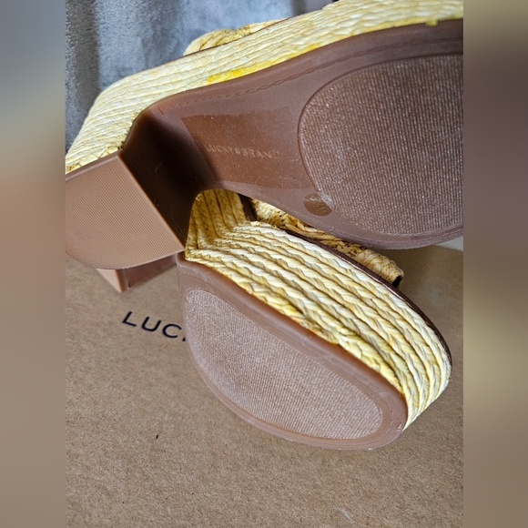 Lucky Brand Yena Rafia Clog - Picture 2 of 7